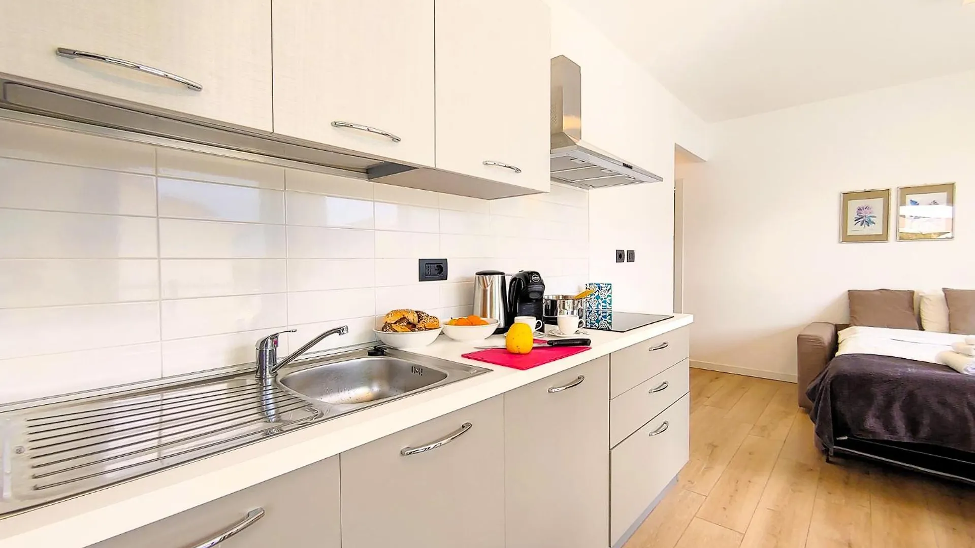 Dascio Emotion Ferienwohnung Mit Terrasse Am See شقة