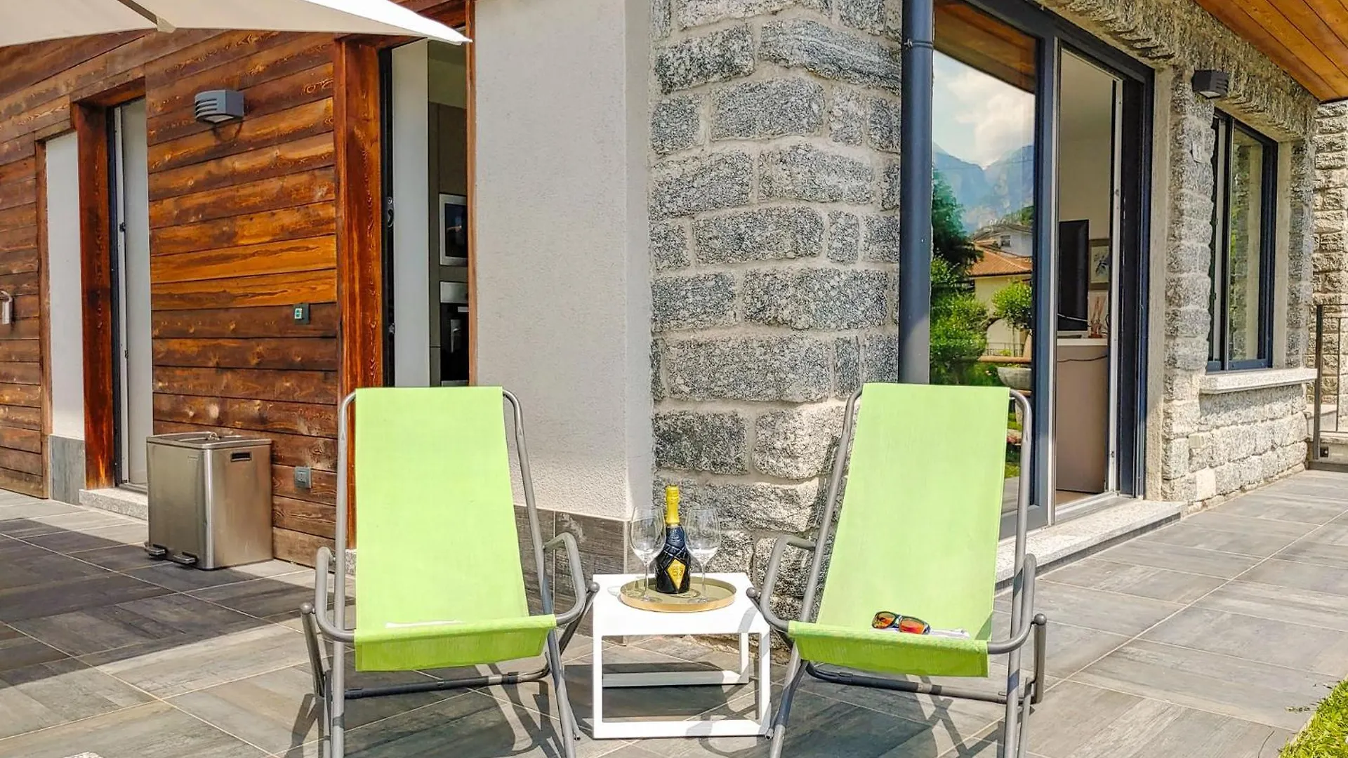 Dascio Emotion Ferienwohnung Mit Terrasse Am See 0*,