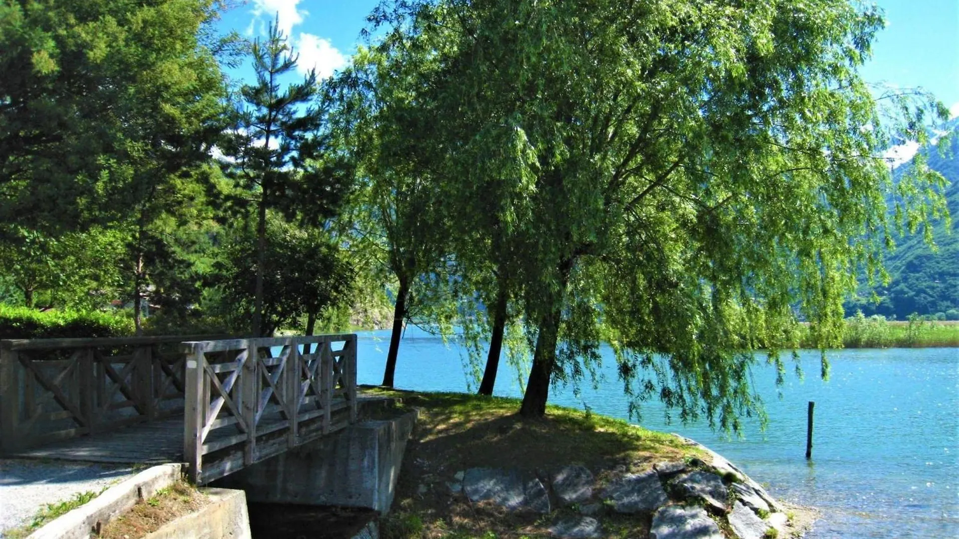 Dascio Emotion Ferienwohnung Mit Terrasse Am See